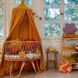 "Round Cushion ""Picnic With The Flowers" - thumbnail 3