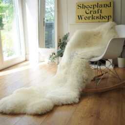 "100% British Rare Breed Double Sheepskin Rug in Undyed ""Limestone Cream" - thumbnail 2
