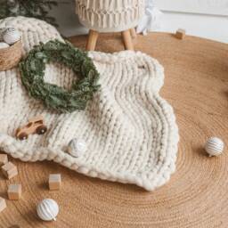 Christmas Gift For Woman, Chunky Knit Blanket - thumbnail 4