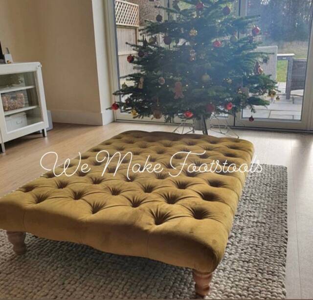 Chesterfield Footstool/Coffee Table Pouffe - image 1