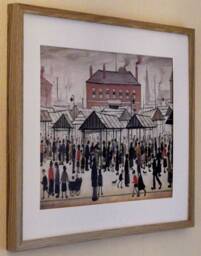 L S Lowry Art Print - Market Scene Light Oak Finish Frame With White Mount & Textured Image - thumbnail 1