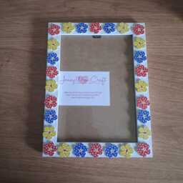 Colourful Polka Dot Wooden Flower Shaped Button Photo Frame 5 X 7 Inches - thumbnail 3