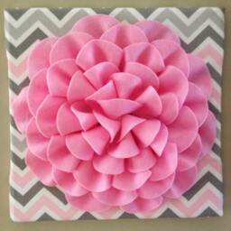 Pink & Gray Chevron Wall Hanging - thumbnail 3