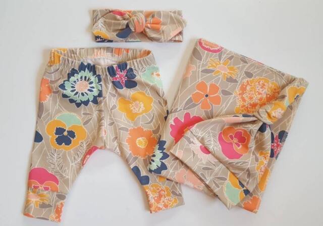 Baby Blanket & Newborn Hat Or Headband Set. Take Home Leggings. Shower Gift. Photo Prop. Clothes - image 1