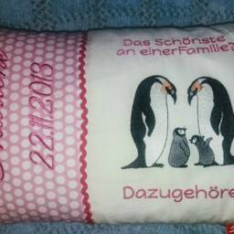 "Cuddly Pillow ""Penguin Family" - thumbnail 3