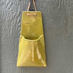 Ceramic Wall Pocket in Avocado With Vegetable Tanned Leather Hanger - thumbnail 3