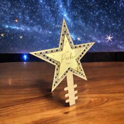 Personalized Wooden Star Christmas Tree Topper Family Keepsake - thumbnail 4