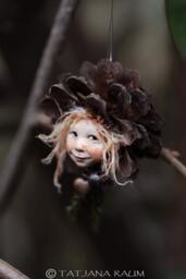 Pixie Girl Minki Handmade Decoration, Zapfenkind - thumbnail 1