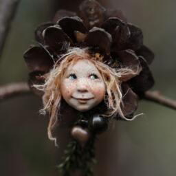 Pixie Girl Minki Handmade Decoration, Zapfenkind - thumbnail 4
