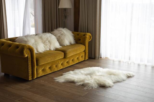 On Sale Medium Genuine Natural Icelandic Sheepskin Rug, Throw, Double - Square Creamy White - image 1
