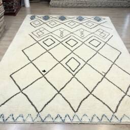 Handmade Berber Wool Rug Beige Moroccan Diamond Design - thumbnail 4