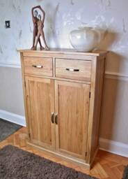 Solid Oak Shoe Cupboard 900