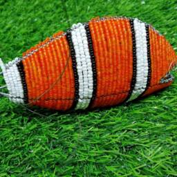 Beaded Clown Fish Art, Orange Glitter Decor, Handmade Wire Sculpture - thumbnail 3