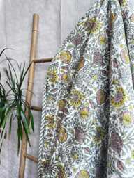 Quilted Pure Cotton Reversible Bed Throw King Size Summer Indian Quilt - Handprint Country Spring Meadow Pastel Green White Botanical Garden - thumbnail 1