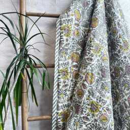 Quilted Pure Cotton Reversible Bed Throw King Size Summer Indian Quilt - Handprint Country Spring Meadow Pastel Green White Botanical Garden - thumbnail 4