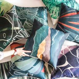 Monstera Leaf Linen Pillow Cover Abstract Green Accent Cushion - thumbnail 3