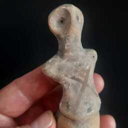 Ochre Painted Terracotta Great Mother Goddess Statue Replica - thumbnail 4