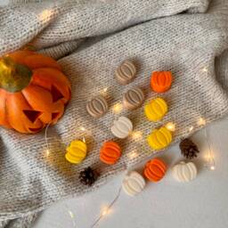 Pumpkin Soy Wax Melts, Autumn Halloween Mini Candle - thumbnail 2