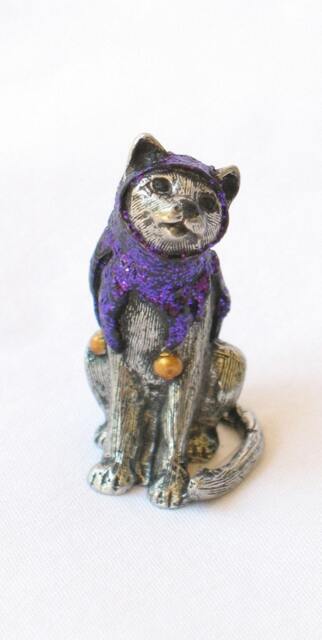 Jest A Cat Sculpture