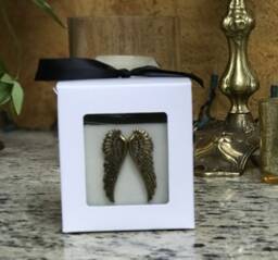 Angel Wings 14 Ounce 100% Soy Candle, Lovers - thumbnail 1