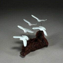 John Perry Dove Flock Sculpture, Pellucida Figurine On Burlwood Base - thumbnail 3