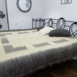Handmade Wool Area Rug Black & White Scandinavian Throw - 220x200cm - thumbnail 4