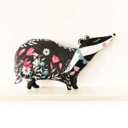 Badger Cushion Diy Kit - Sewing Kit - Stuffing Not Included Woodland Animals - thumbnail 3
