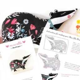 Badger Cushion Diy Kit - Sewing Kit - Stuffing Not Included Woodland Animals - thumbnail 1