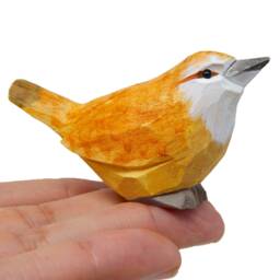 Carolina Wren Wooden Figurine - Hand-Carved Rustic Mini Bird Decor - thumbnail 1