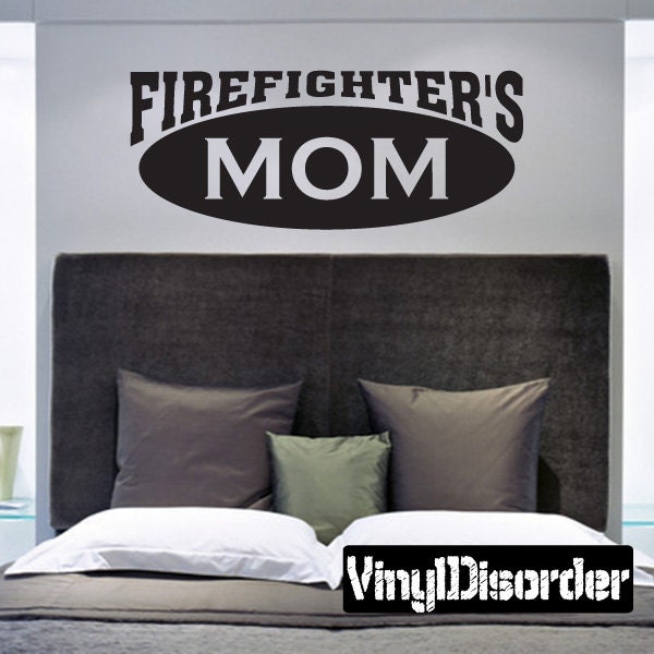 Firefighters Mom Vinyl Wall Decal Or Car Sticker - Mv001Et - image 1