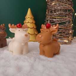 Handmade Christmas Reindeer Candle Soy Beeswax Blend Home Decor - thumbnail 3