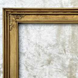 Fine Ornate Gilt Wood Vintage Style Gallery Picture Frame - thumbnail 2