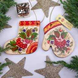 Wooden Christmas Ornaments Mitten & Stocking Decorations Hand Painted in Ukrainian Petrykivka Painting Ethnic Style Artisan Folk - thumbnail 2