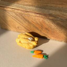 Chicken & Carrots Candle Wax Melts - Decorative Handmade Novelty Unique Food Lookalike Gifts Soy - thumbnail 3