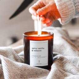Spicy Vanilla & Tobacco Soy Wax Candle Summer Gift For Her Autumn Home Decor Modern Cabin Christmas For Him - thumbnail 2