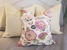 Florals.pillow Covers.toss Pillow.throw Pillows.spring Decor.slipcovers.pillowcover.home Decor.floral.accent Pillows.cushion Covers - thumbnail 1