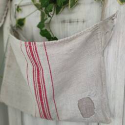 Patched Grain Sack Christmas Wall Pocket, Primitive Red Holiday Decor - Hd101 - thumbnail 2