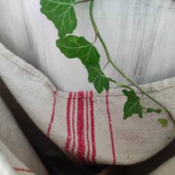 Patched Grain Sack Christmas Wall Pocket, Primitive Red Holiday Decor - Hd101 - thumbnail 3