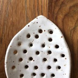 Handmade White Clay Soap Dish With Drain Farmhouse Stoneware Bowl - thumbnail 2