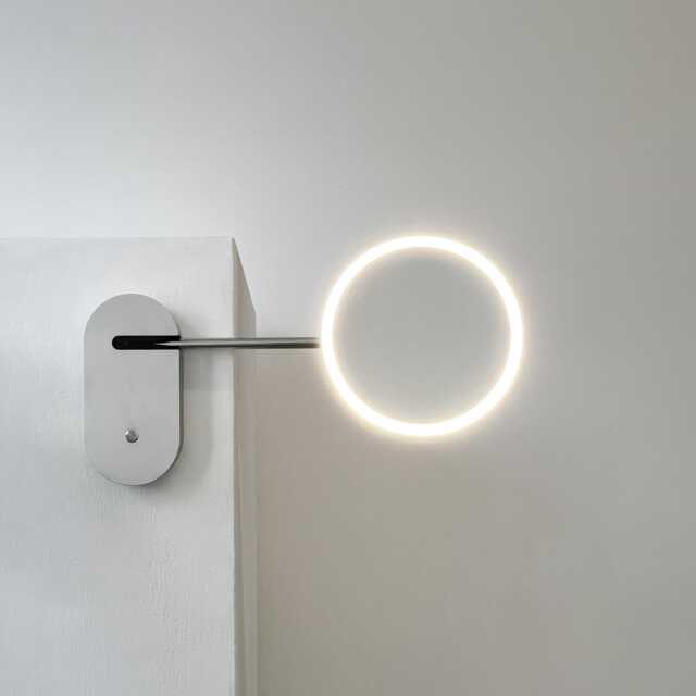 Lupa??? Illuminated Wall-Attached Magnifying Make-Up Mirror - image 1