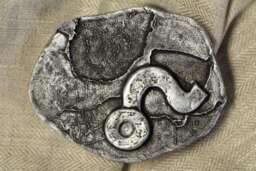 Leo Horoscope Symbol Bas Relief Zodiac Astrological Sign Small Sculpture Wall Art Original Birthday Gift Gold Silver Home Decor Office - thumbnail 1