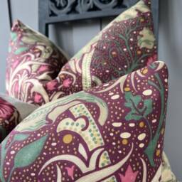William Morris Seaweed Burgundy Green Designer Fabric Vintage Linen Cushion Pillow Cover - thumbnail 3