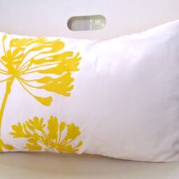 Yellow Print On Off White Cotton Cardinal Agapanthus Rectangle Pillow - thumbnail 3