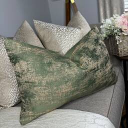 Elegant Olive Green Cushion Cover With Gold Shimmer - Luxury Scatter Pillow For Sofa & Bed Decor Curico Ashley Wilde - thumbnail 1