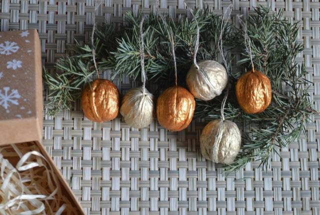 Christmas Walnut Rustic Ornament Christmas Tree Primitive Hand Painted Balls Seasonal Handmade Hanging Accessories - image 1