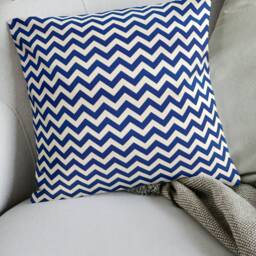 Dark Blue Chevron Cushion Cover, Throw Pillow. 18 - thumbnail 3