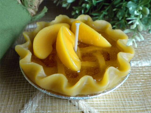 Peach Pie Gel Candle - image 1