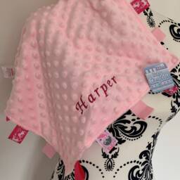 Personalised Baby Taggy Blanket - Embroidered Name & Rainbow 35cm X Comforter Blanket - thumbnail 3
