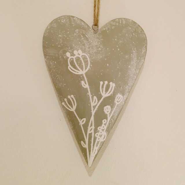 Large Grey Metal Hanging Heart Decoration With Tulip - The Home & Hearts Shop Rustic Wall Wedding Gift Christmas - image 1