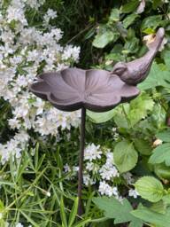Bird Feeder Flower Stake - Dish Table Birdbath Cast Iron Garden Gift Ornament